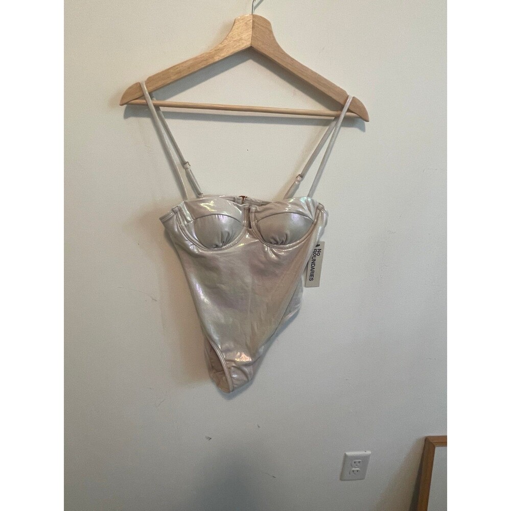 New No Boundaries Women’s Silver One Piece Bodysuit Adjustable Straps xxs